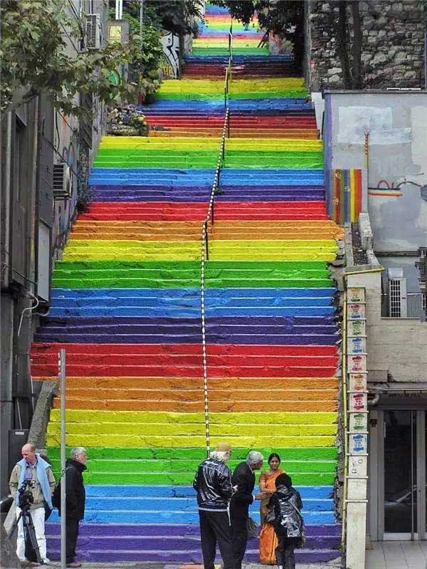 土耳其彩虹楼梯